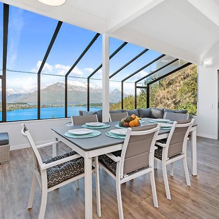 Picturesque Views At Woodlands Close Queenstown Exterior photo