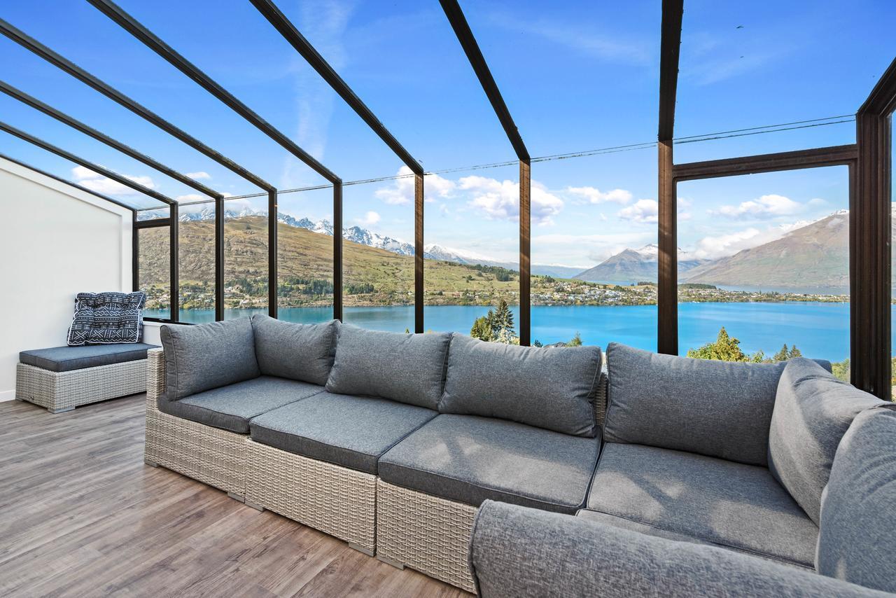 Picturesque Views At Woodlands Close Queenstown Exterior photo