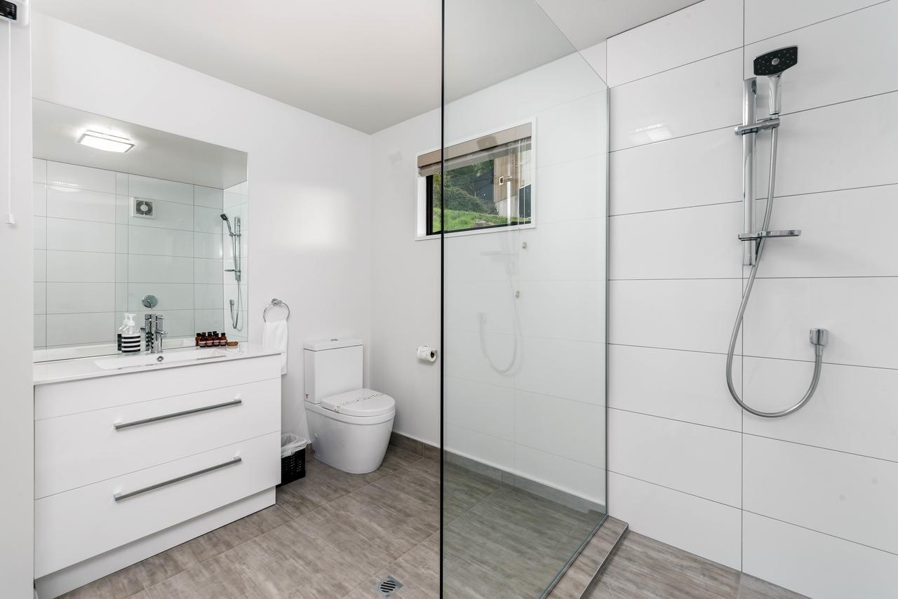 Picturesque Views At Woodlands Close Queenstown Exterior photo